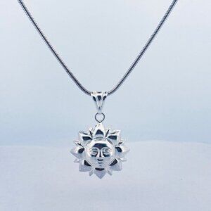 Estate Sterling Silver 925 Sunburst Face Pendant w/ Rope Chain 22” Spring Ring 2